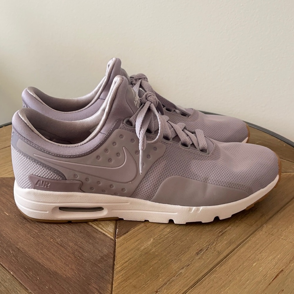 Nike Air Max Tennis Shoes ✔️